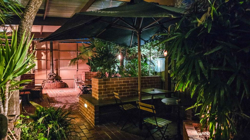 Monty's Bar dog-friendly courtyard Fitzroy North