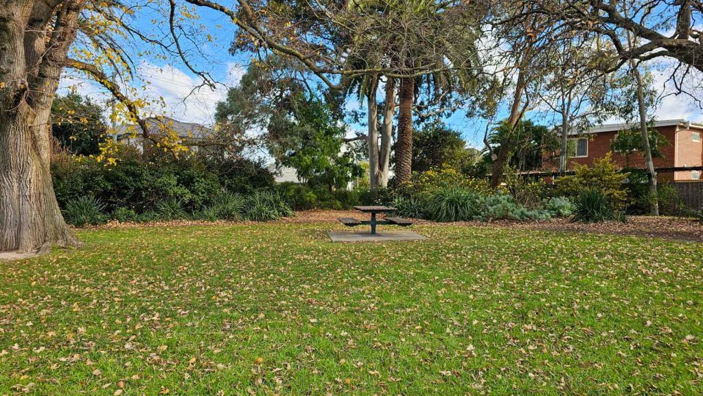 Picnic table in the off-leash area in Ardie Park